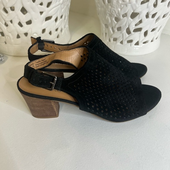 FRANCO SARTO Black Leather Perforated Slingback Block Heel size 9 NWT - Picture 2 of 6